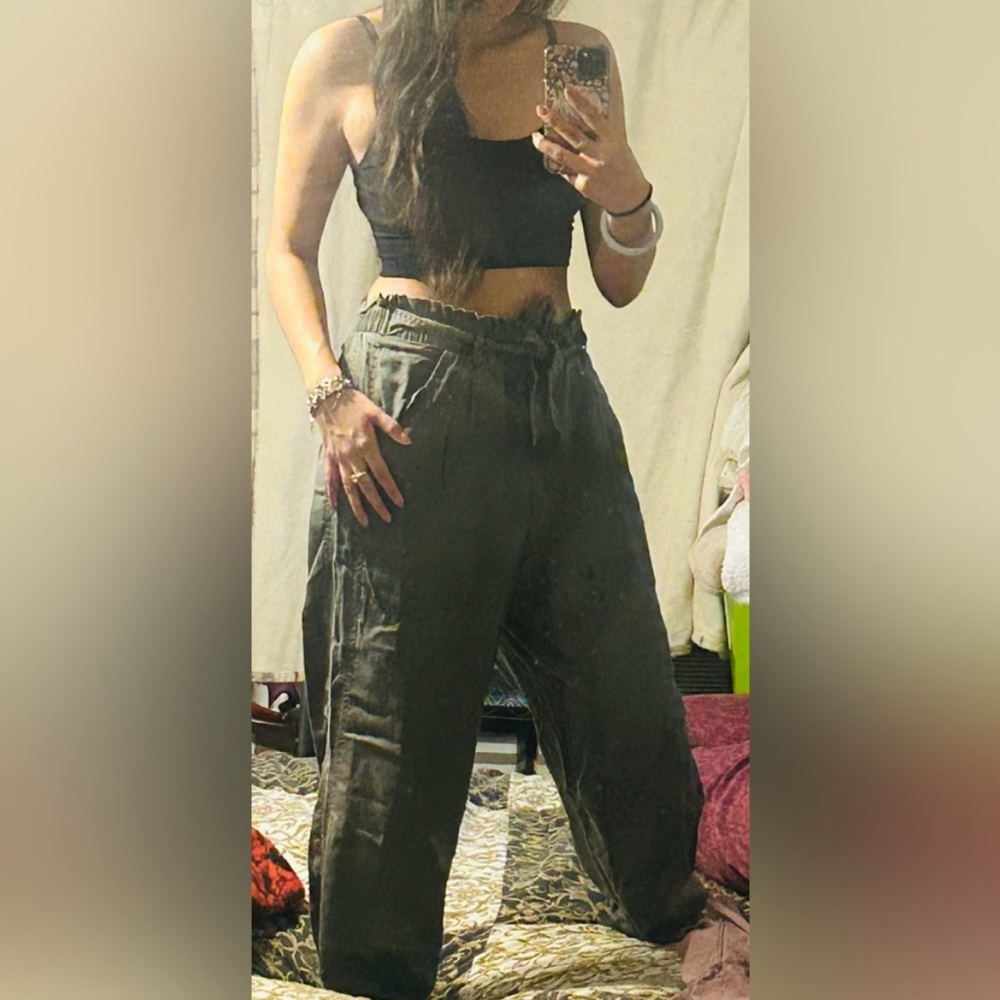 Stylish Women's green Pants